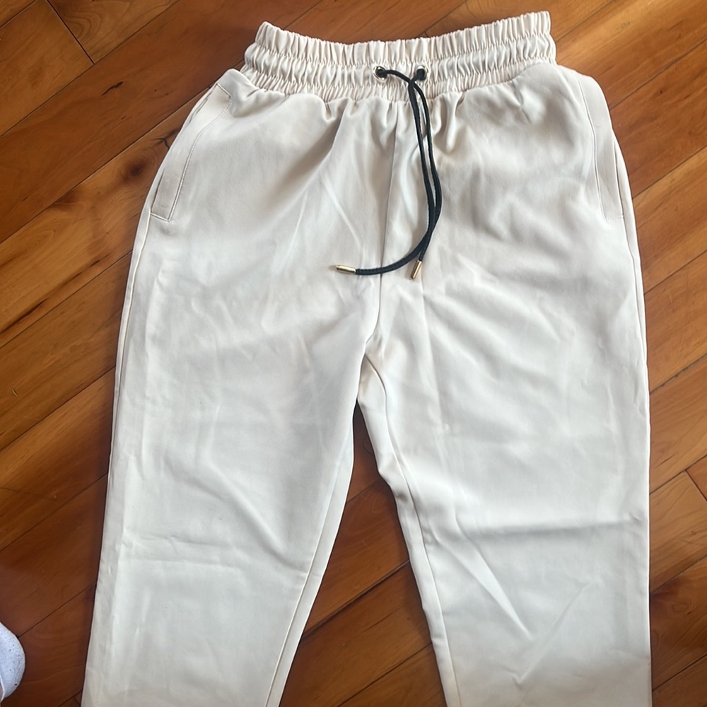 Cream Zara Sweatpants